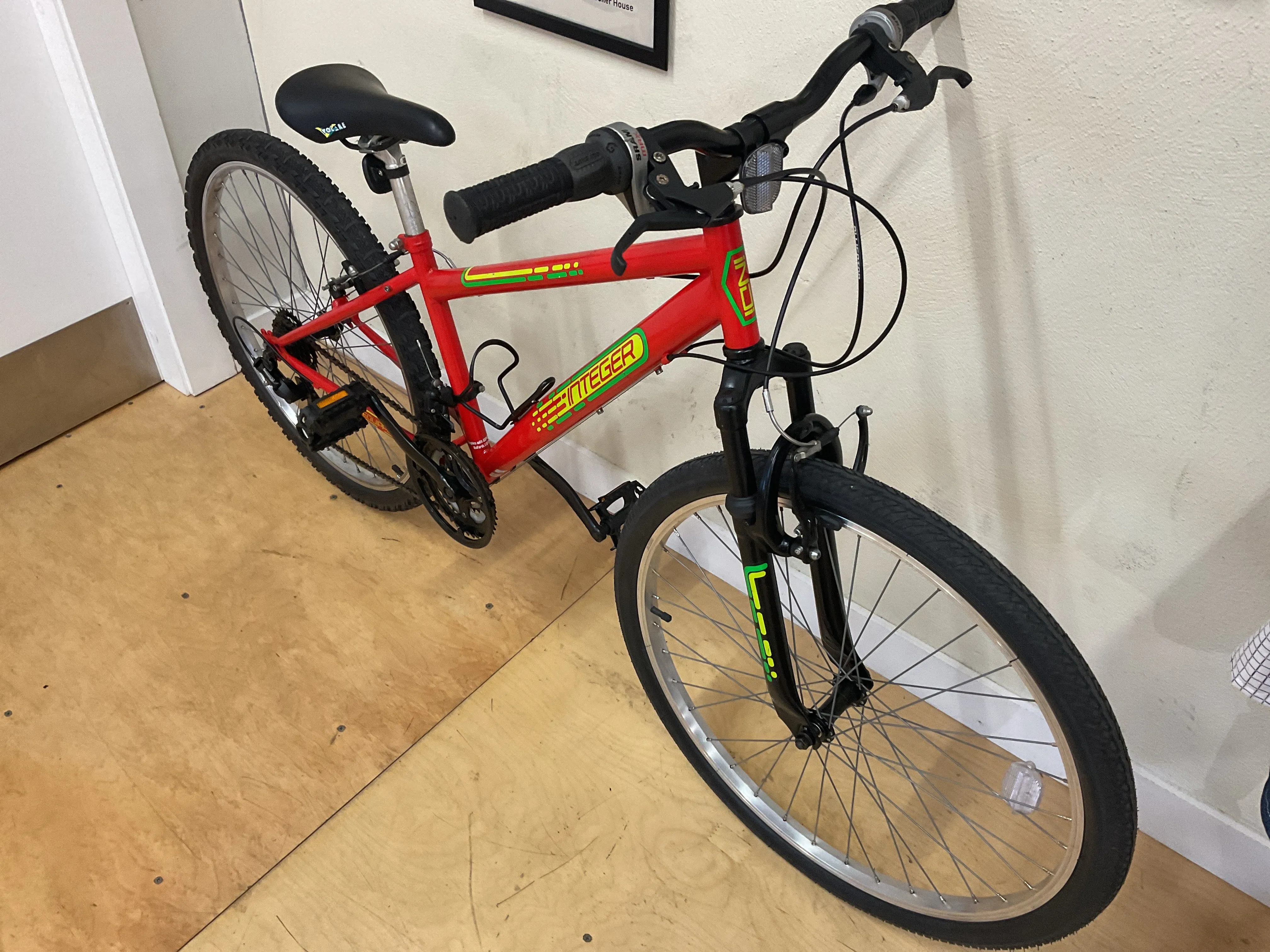 Indi Integer 26”