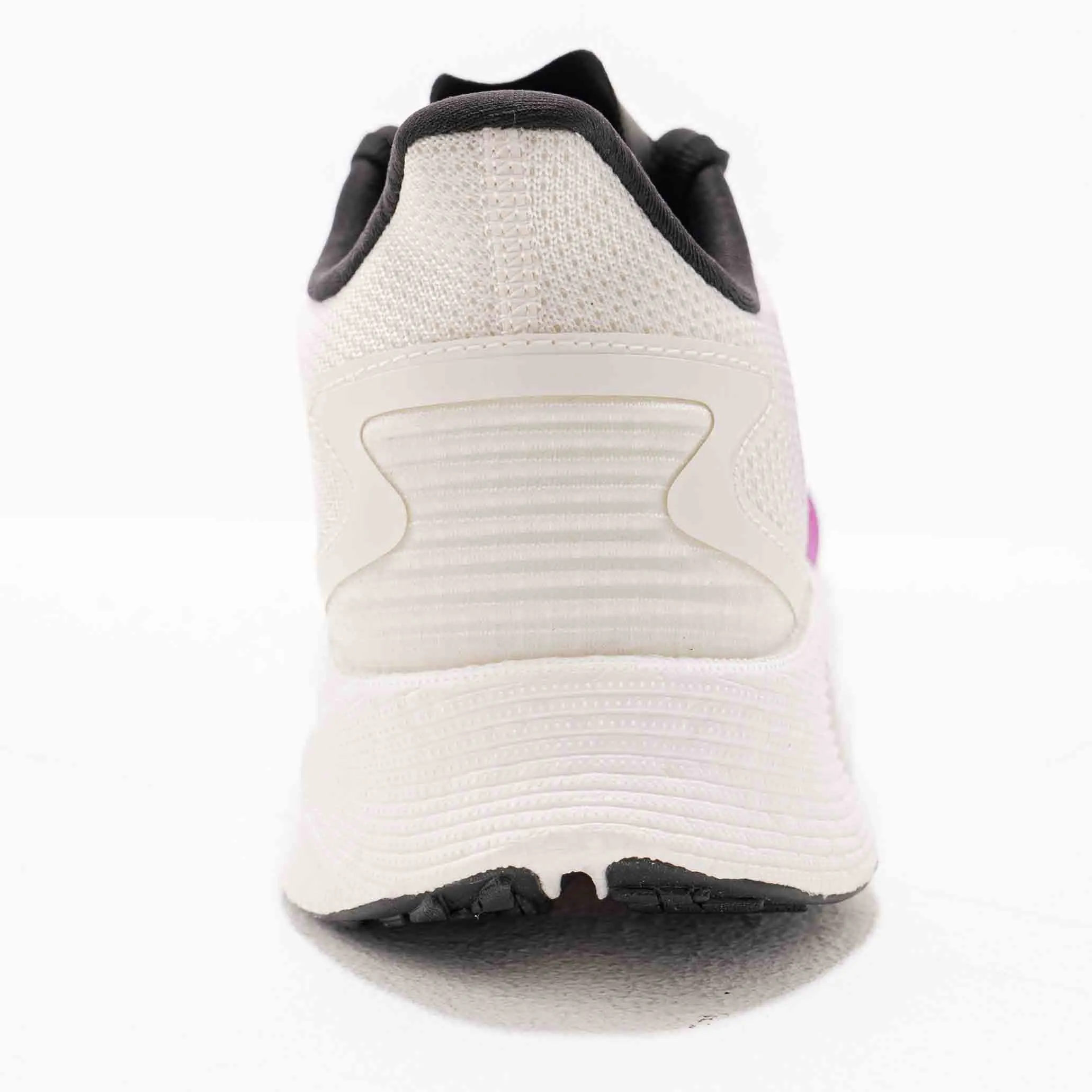 RUNNING SHOES